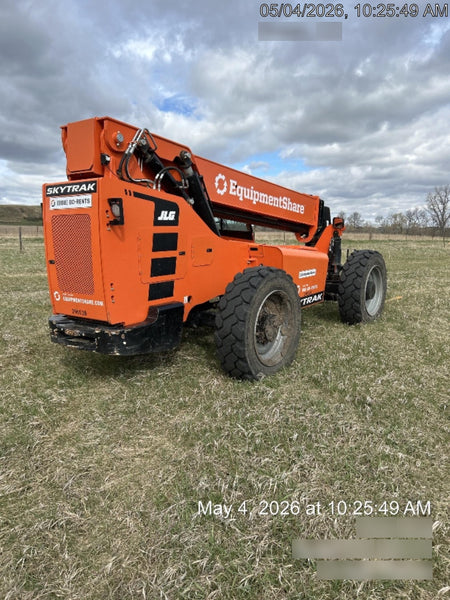 2023 SKYTRAK 8042