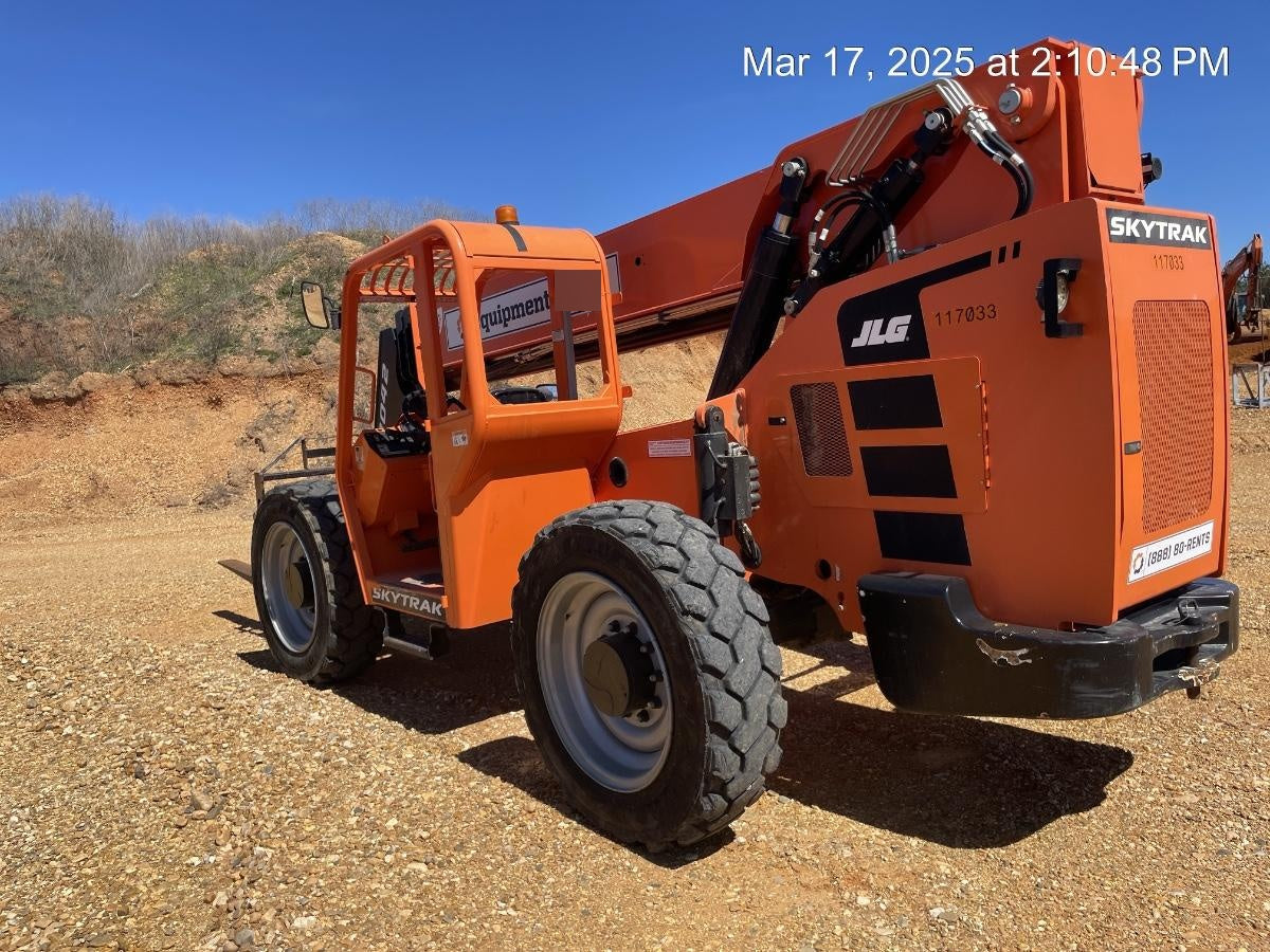 2020 SKYTRAK 8042
