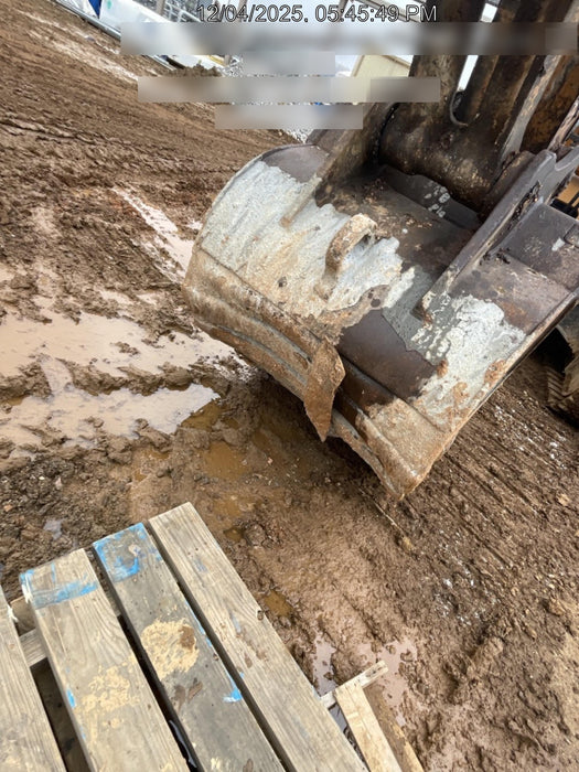 2016 Case CX350D CAB A/C, 13'-3" ARM, STEEL TRACKS, THUMB