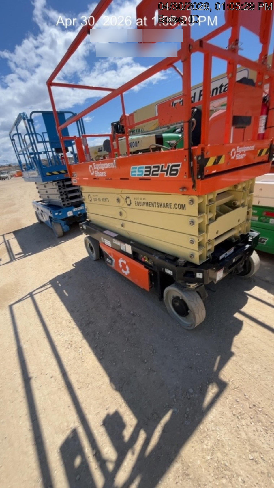 2022 JLG ES3246