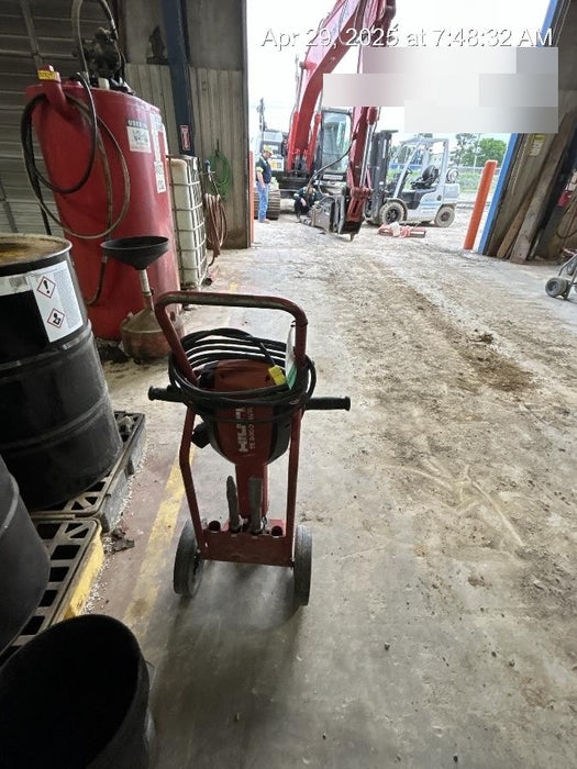 2019 HILTI TE 3000-AVR