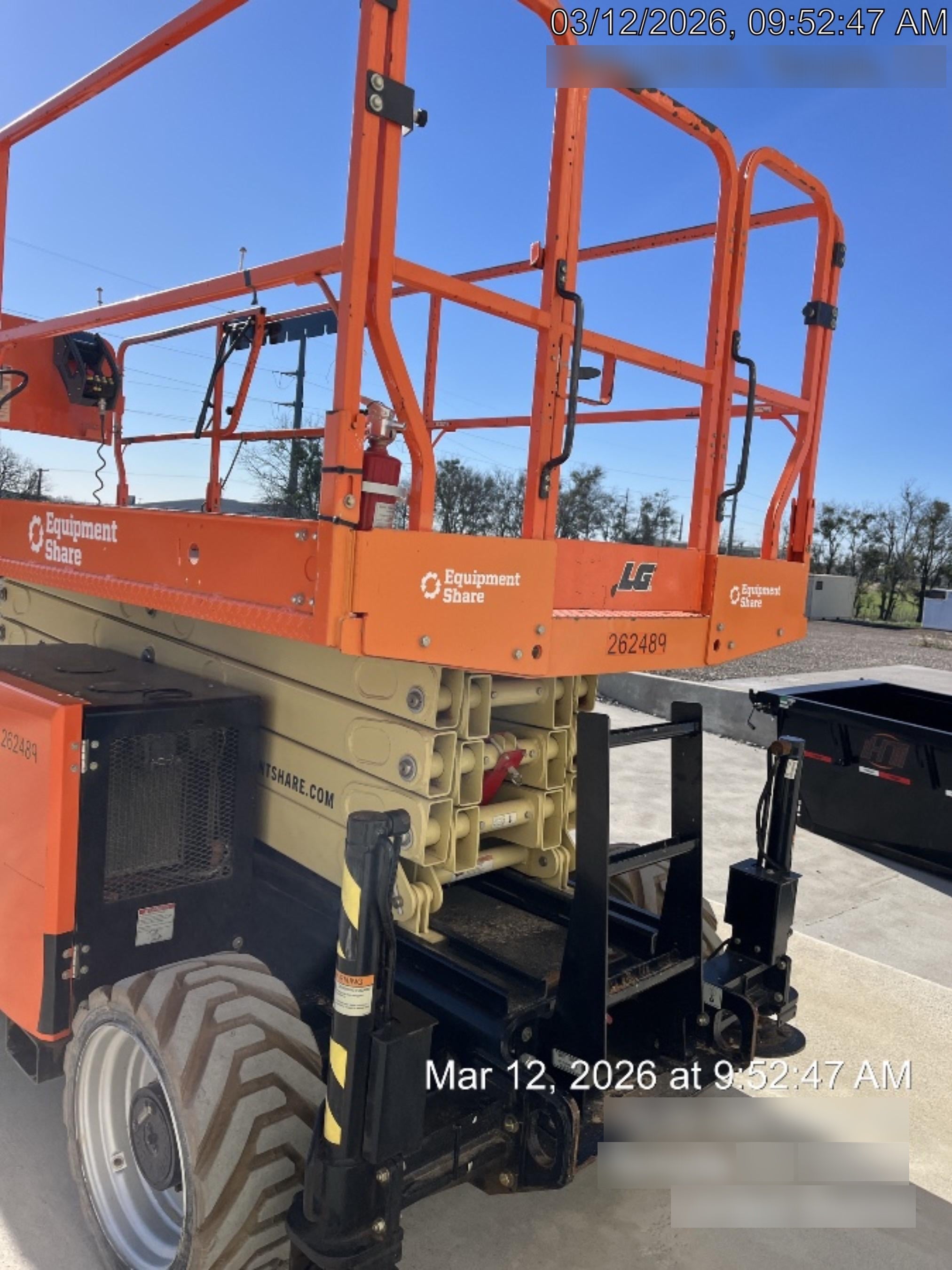 2022 JLG RT3369