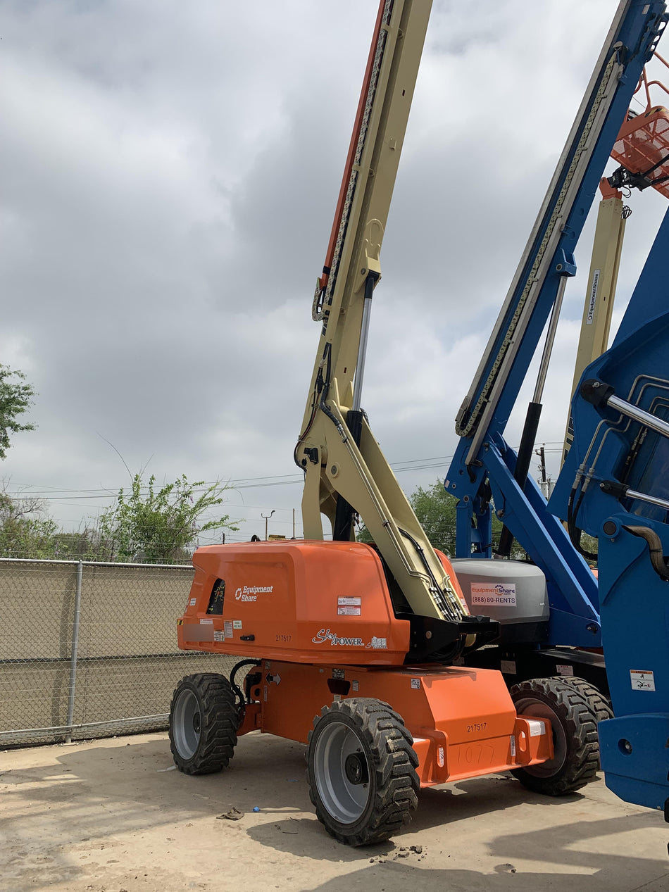 2022 JLG 660SJ