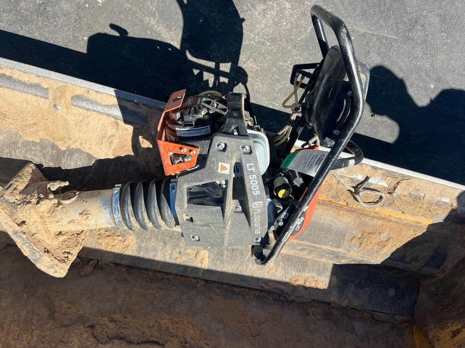 2024 HUSQVARNA LT5005