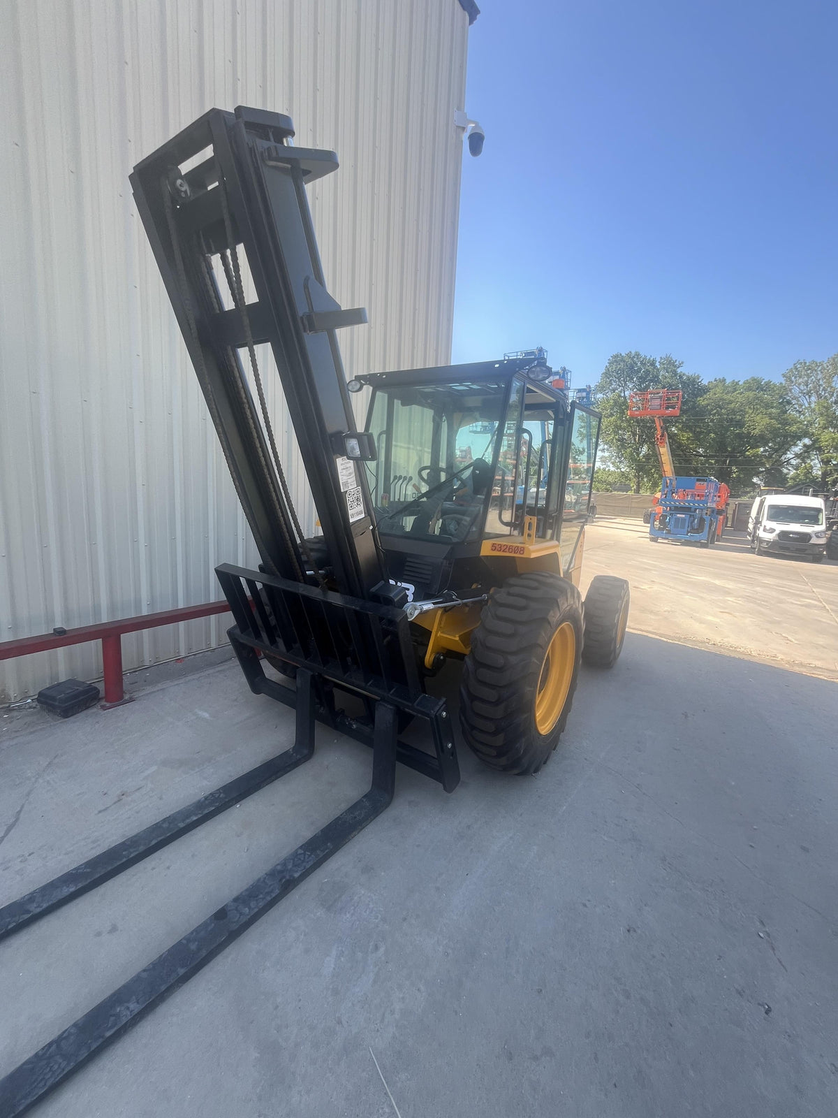 2025 JCB 930-4