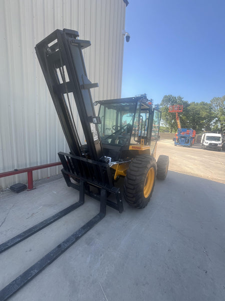 2025 JCB 930-4