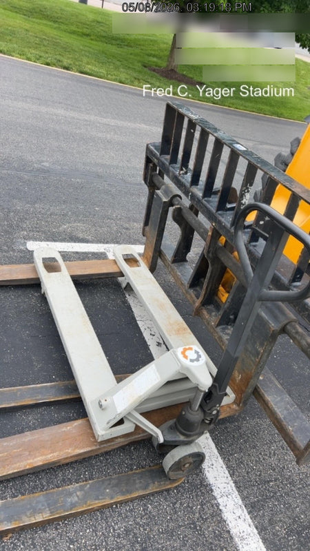 2020 STRONGWAY 2000 lb Pallet Jack