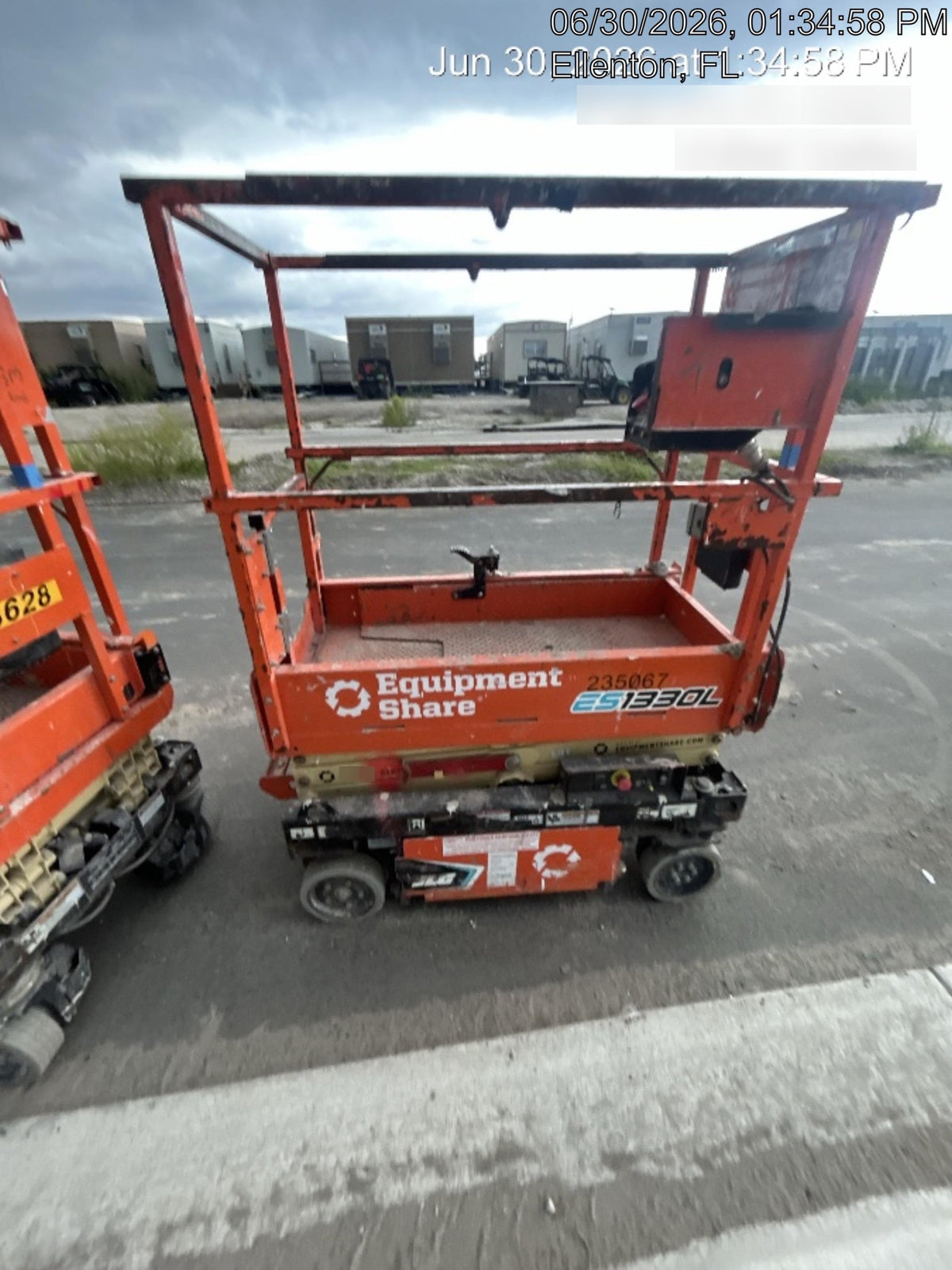 2022 JLG ES1330L