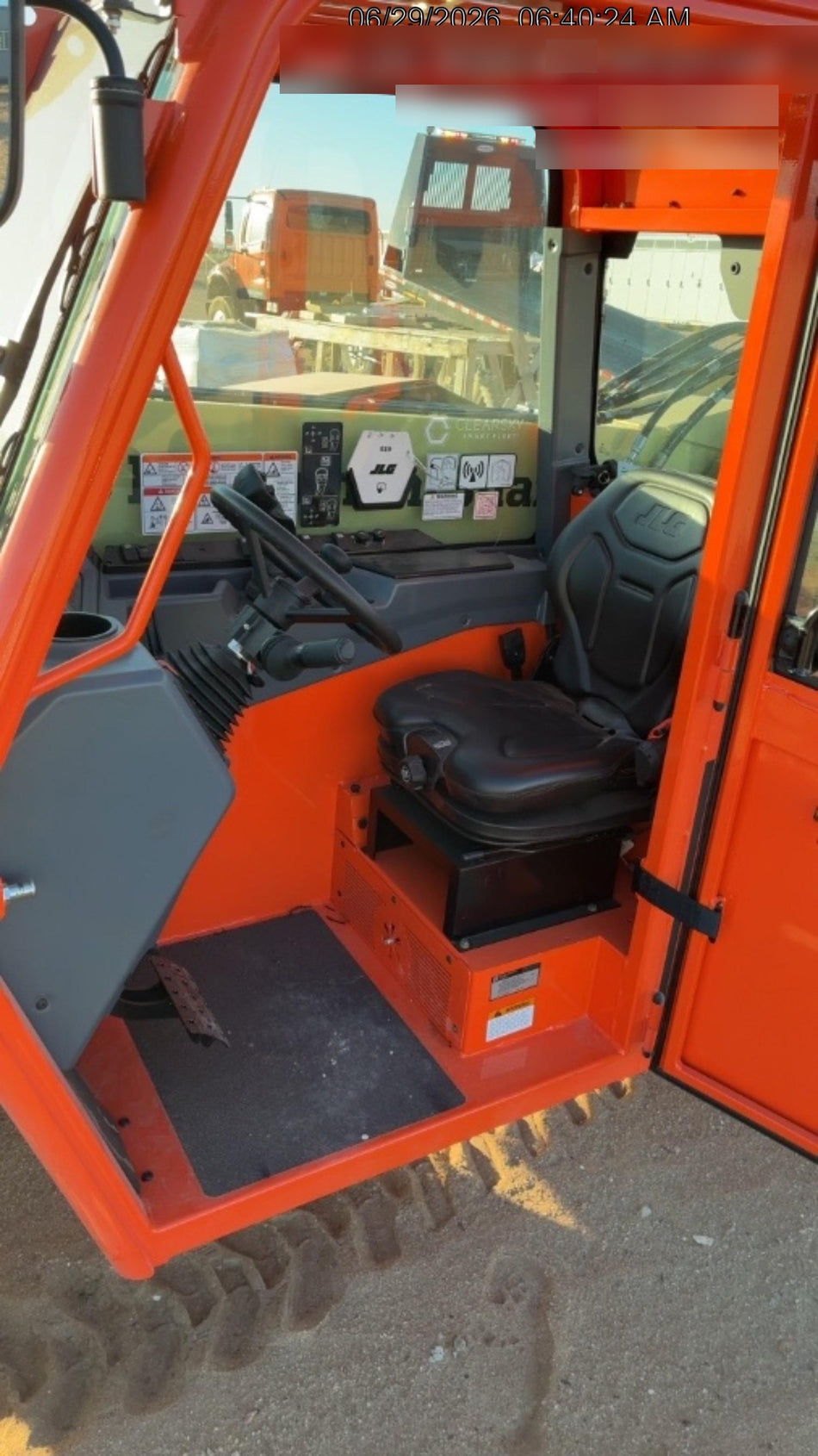 2026 JLG 519