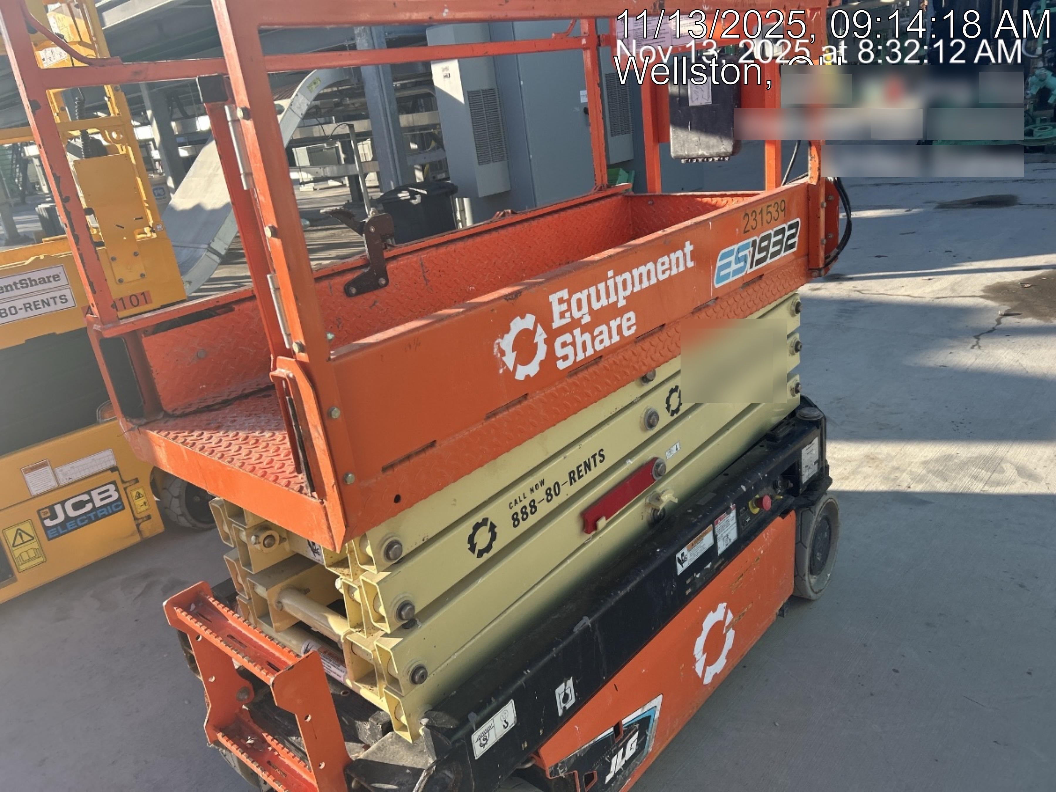 2022 JLG ES1932