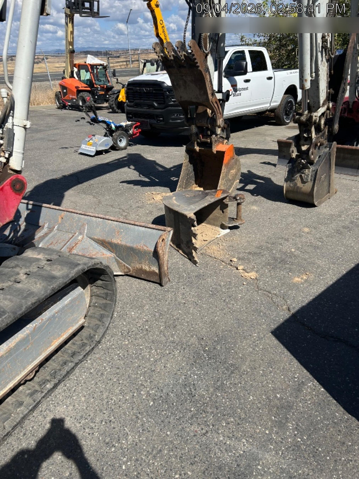 2019 Takeuchi TB290 Cab/Heat/AC Rubber tracks, Dozer blade, Travel alarm, Auxiliary hydraulics Manual QC, Hydraulic thumb, 18", 24", and 36" Buckets