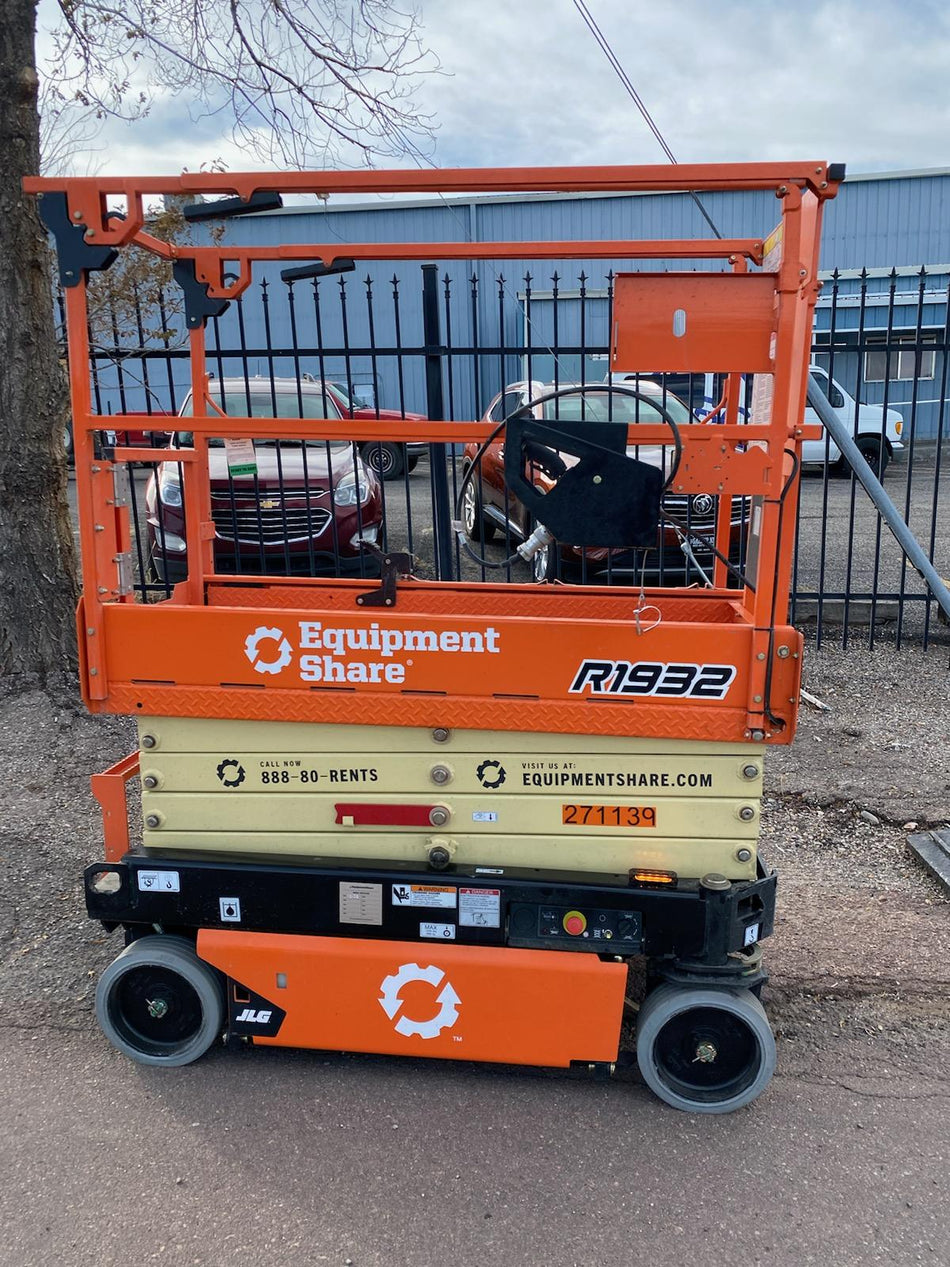 2022 JLG R1932