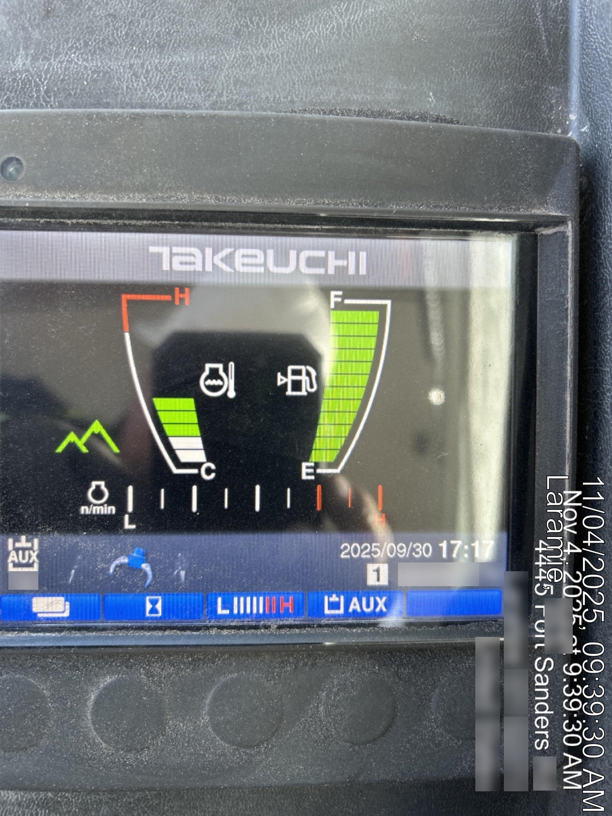 2025 TAKEUCHI 24" Bucket Takeuchi