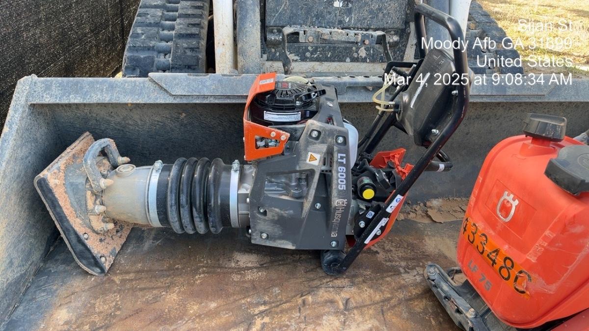 2024 HUSQVARNA LT6005