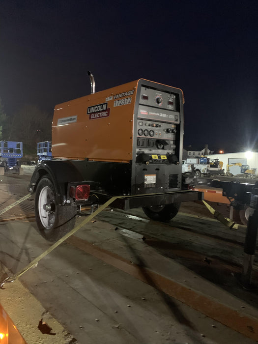 2021 Lincoln Electric Vantage 322 Vantage 322 Ready Pak 3 w/ Decals, ORANGE (includes trailer, cable rack, fender light kit) NO Telematics