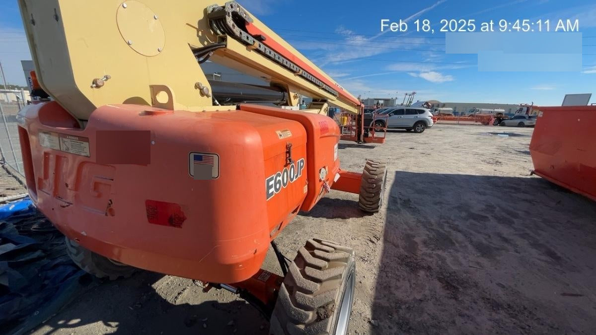 2019 JLG E600JP