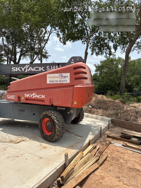 2017 SKYJACK SJ45T+
