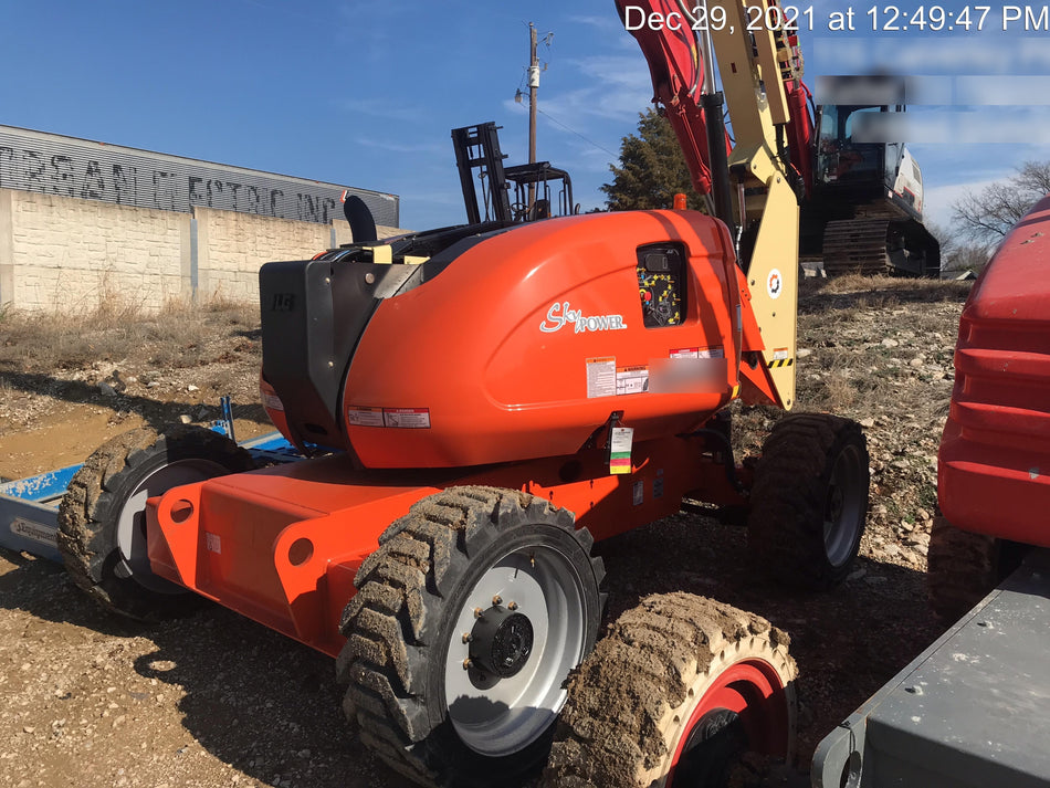 2021 JLG 600AJ