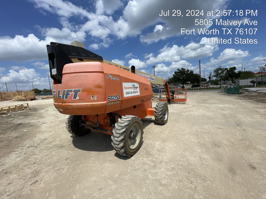 2016 JLG 660SJ
