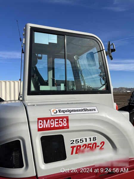 2022 TAKEUCHI TB250-2CR