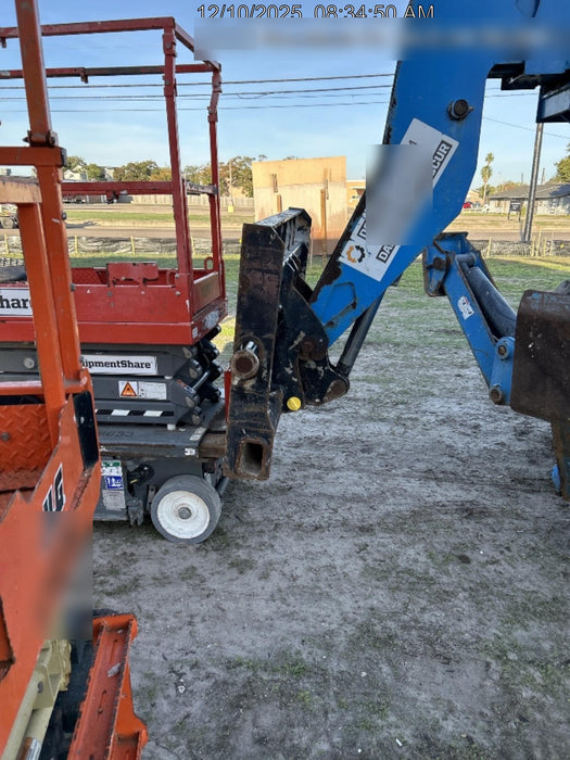 2019 Genie GTH-1056 Cab/Heat/AC, Solid RT Tires, LED Work Lights, Beacon 60" QA Carriage, 60" Forks