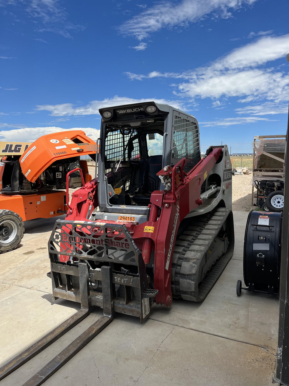 2023 TAKEUCHI TL12R2-CR
