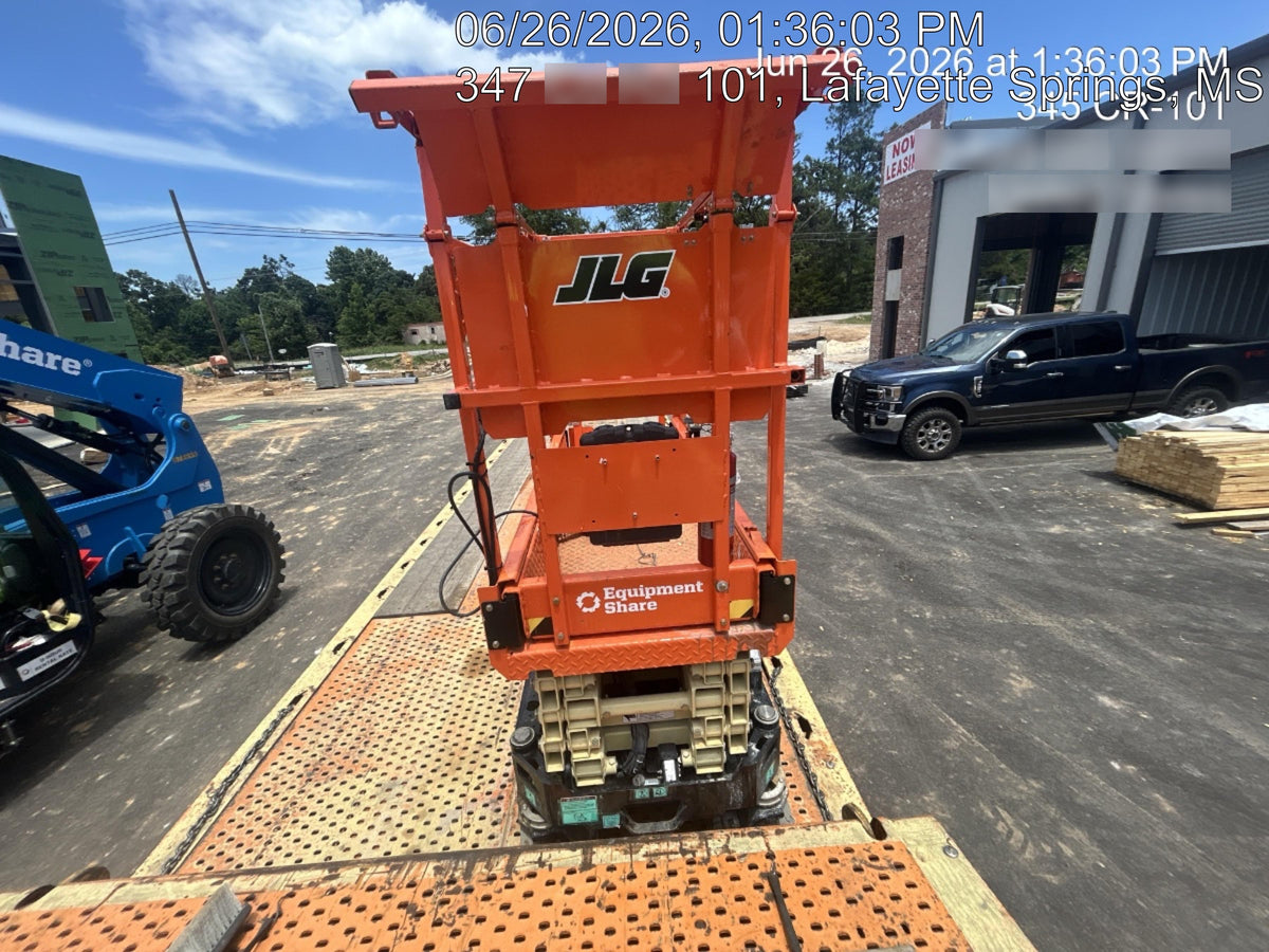2025 JLG ES1932