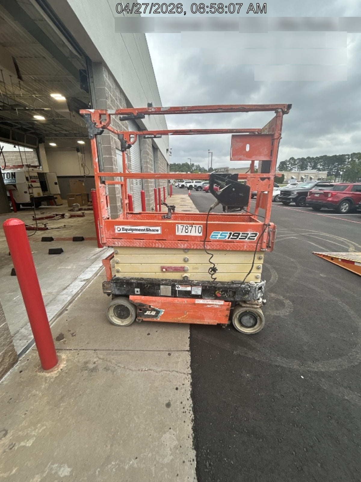 2021 JLG ES1932