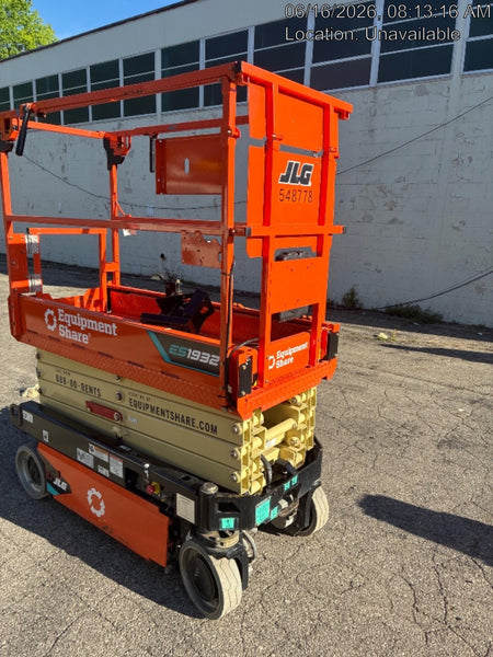 2025 JLG ES1932