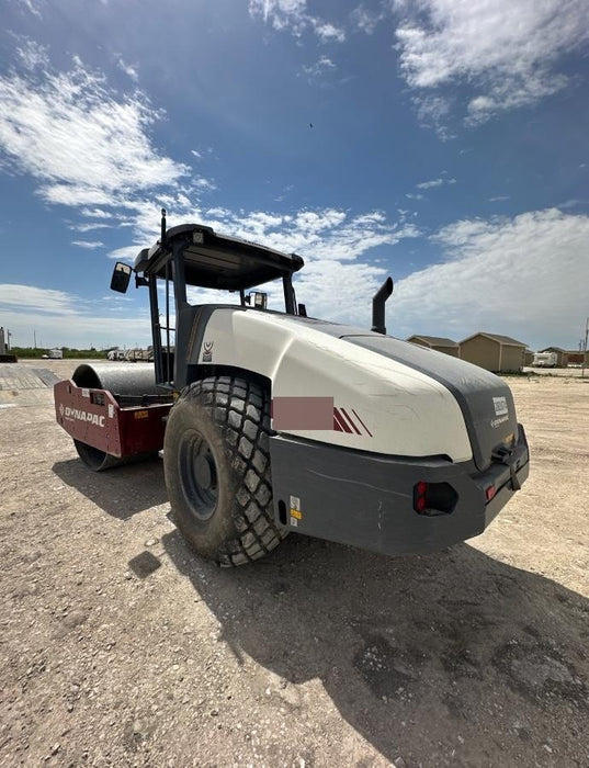 2023 DYNAPAC CA2500D