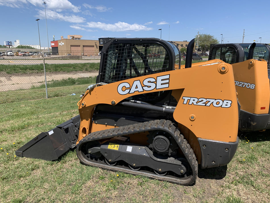 2021 CASE TR270B