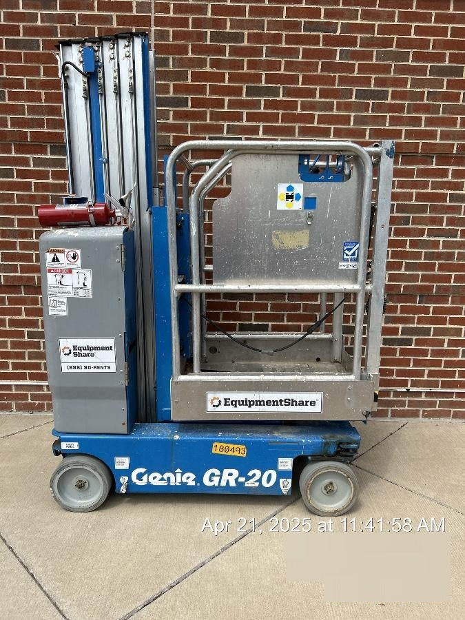 2021 GENIE GR-20