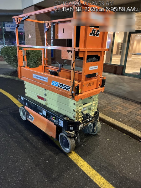 2021 JLG ES1932