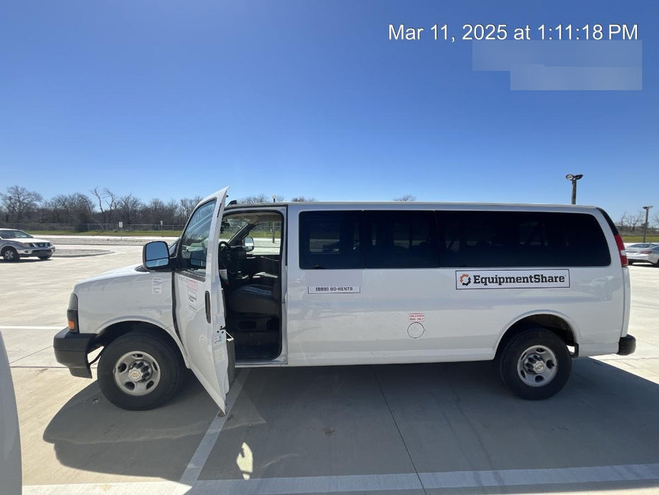 2023 CHEVROLET Express Van - Rental