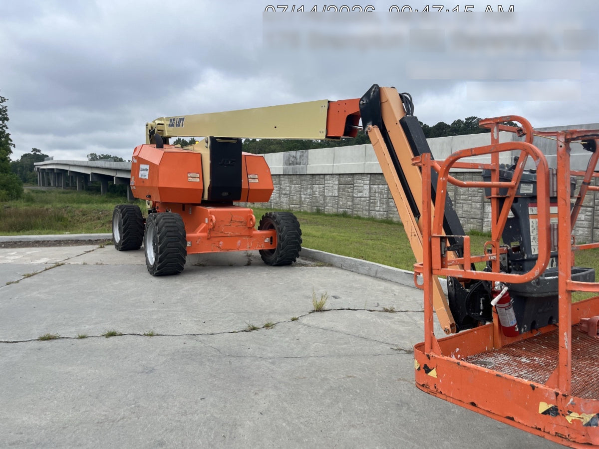 2023 JLG 800AJ