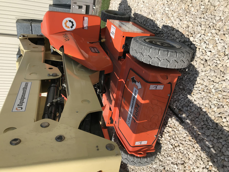 2019 JLG E400AJP