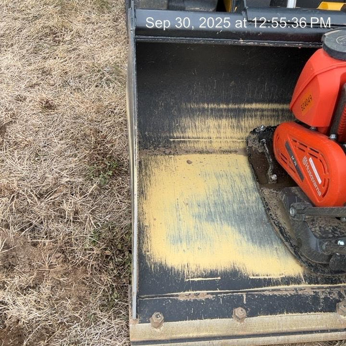 2025 JOHN DEERE 72" Skid Loader Bucket - John Deere C72