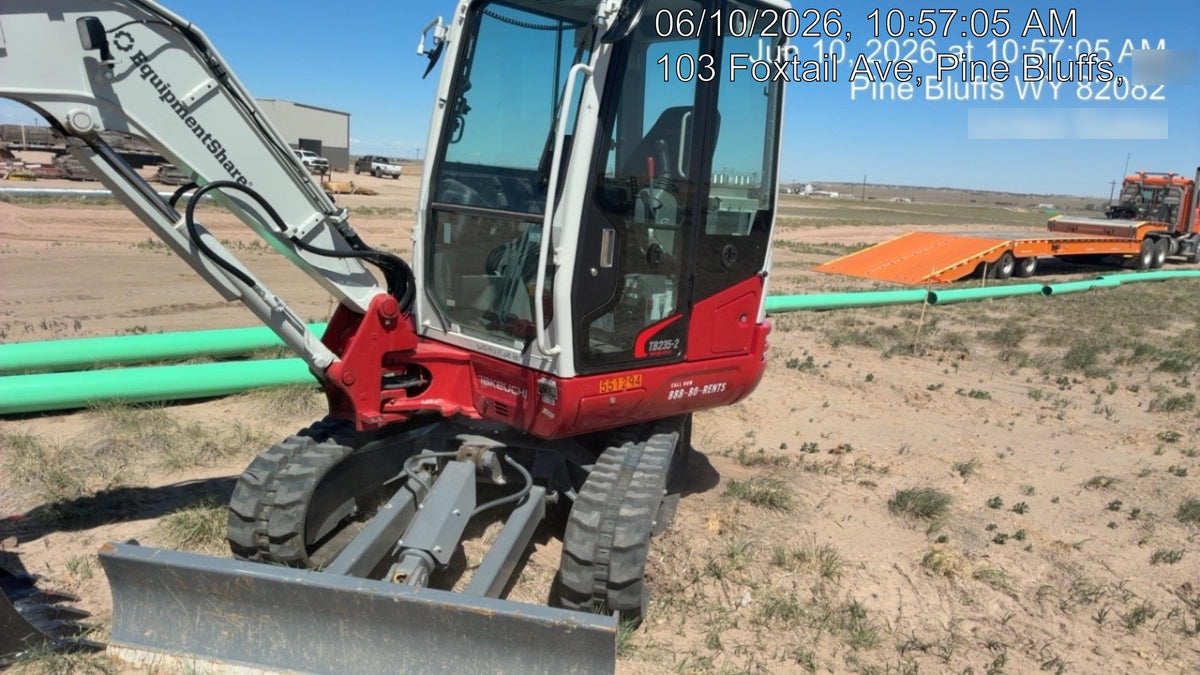 2025 TAKEUCHI TB235-2CR