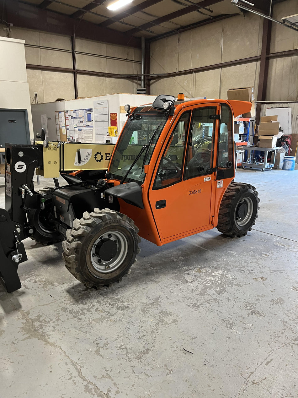 2023 JLG G5-18A