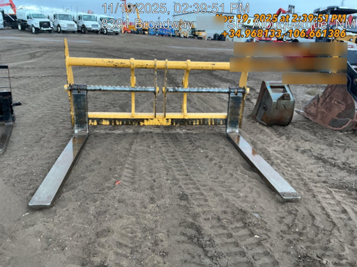 2020 JOHN DEERE 96" Loader Fork Carriage - John Deere