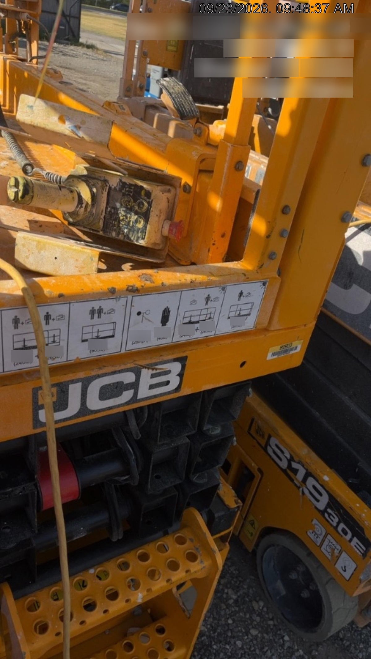 2024 JCB S1932E