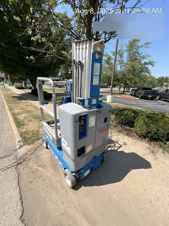 2021 GENIE GR-20