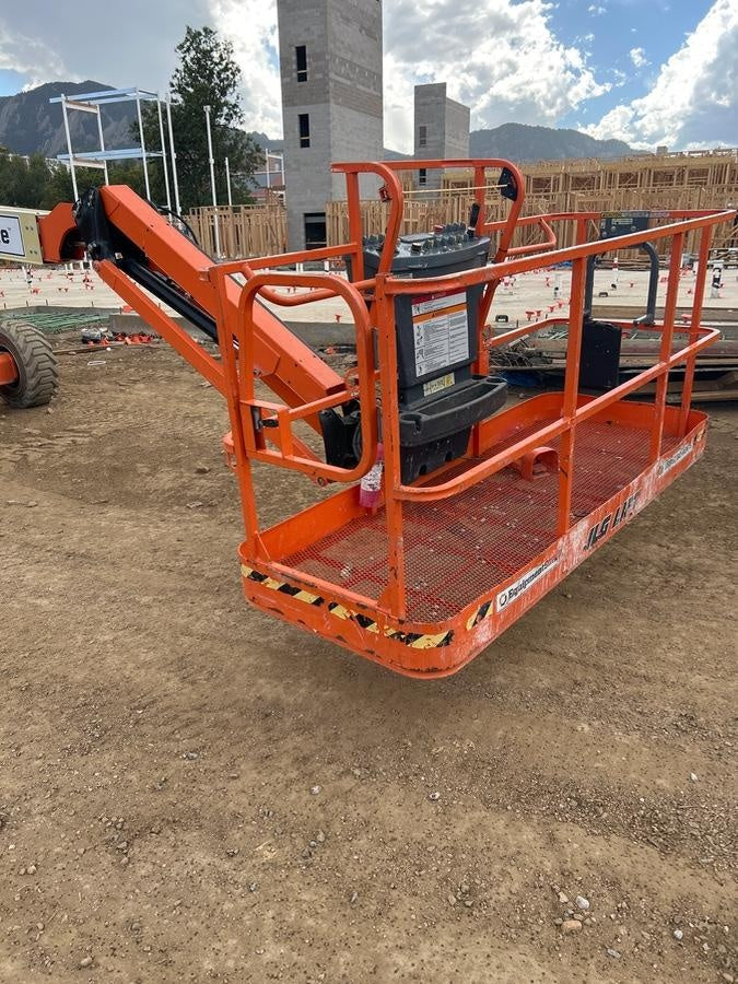 2021 JLG 460SJ