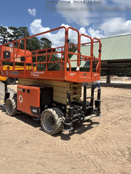 2023 JLG RT3369