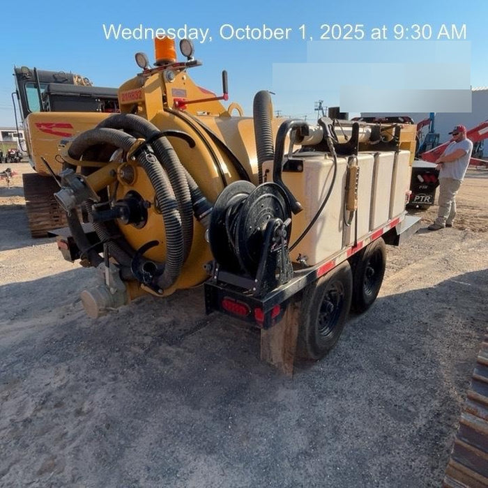 2022 Vac-Tron LP573XDT T4 Koehler Diesel Engine, 500 Gallon Debris Tank, x2 100 Gallon Water Tanks