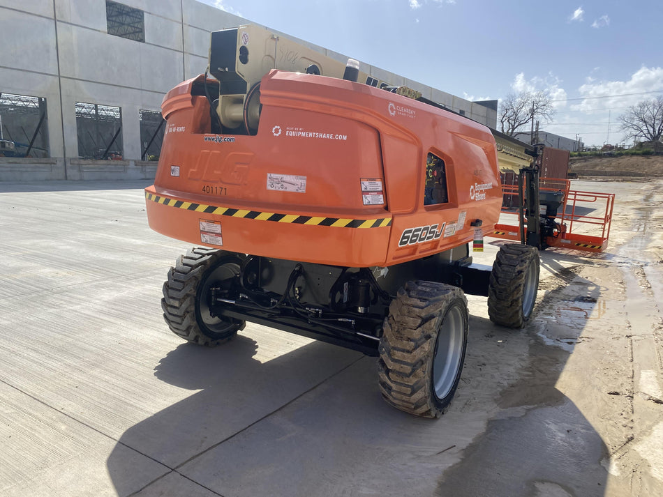 2024 JLG 660SJ