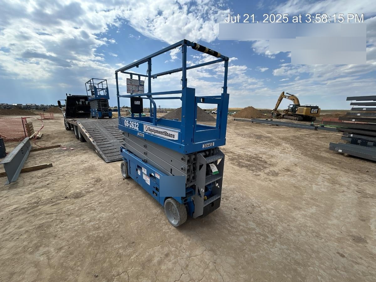 2023 GENIE GS-2632