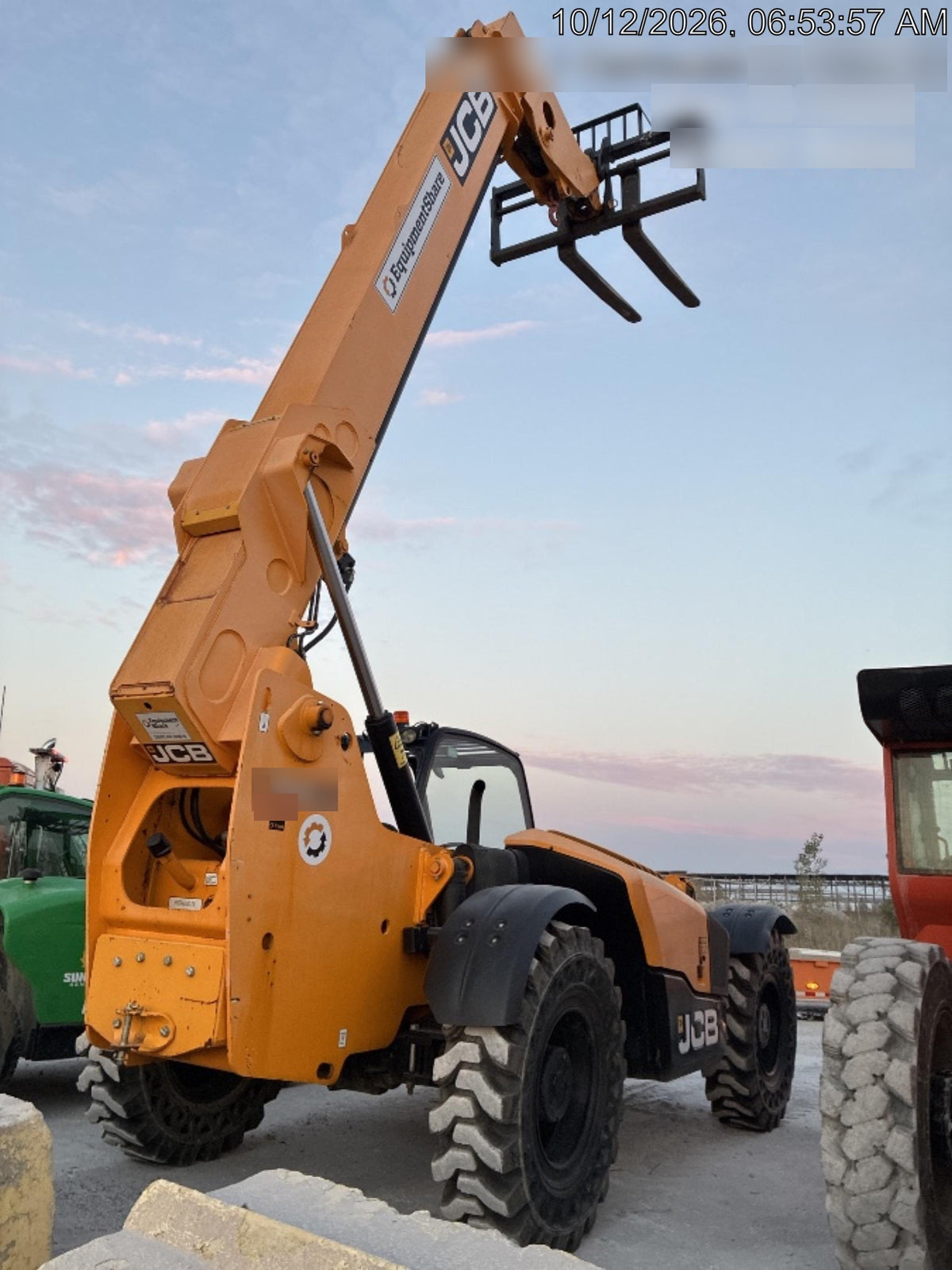 2020 JCB 509-42 Canopy, Solid Tires, Work Lights, Beacon, Aux Hydraulics, Back up Alarm, Lifting Eye, ES Decals