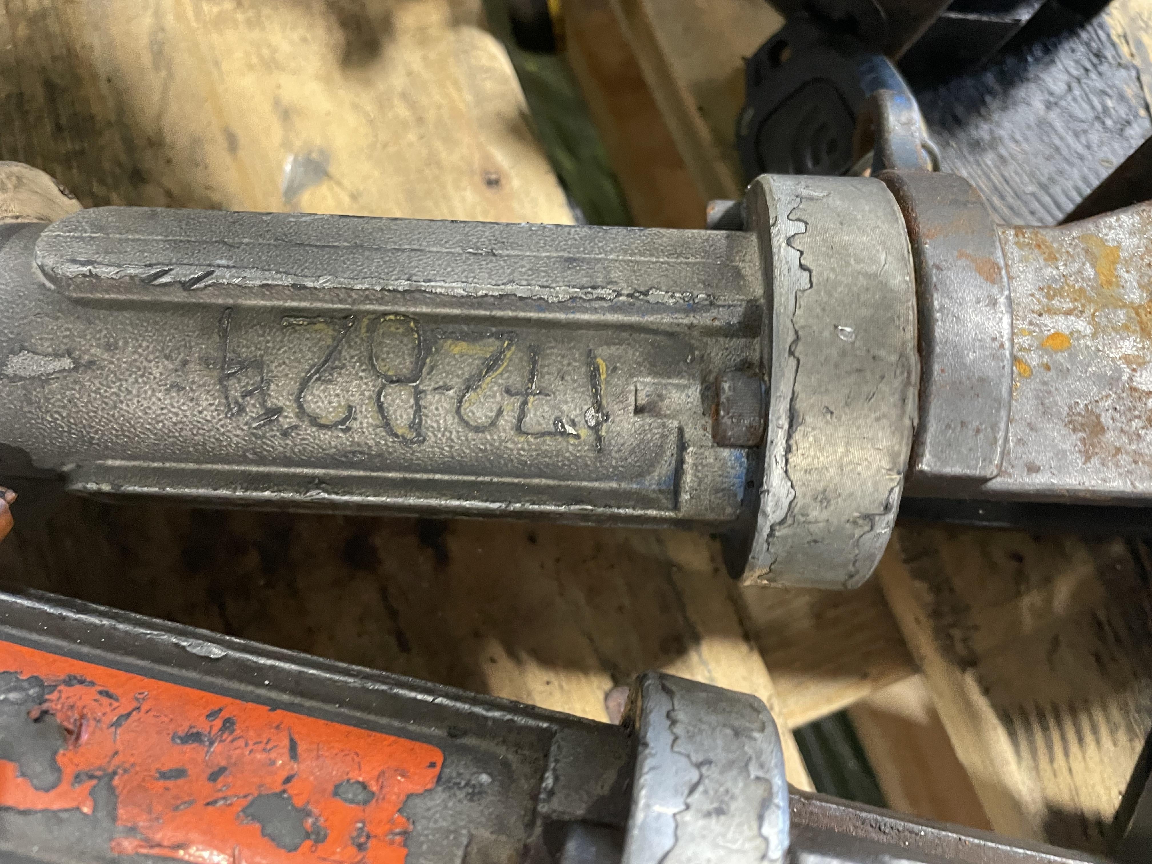 2021 PETOL P95-525