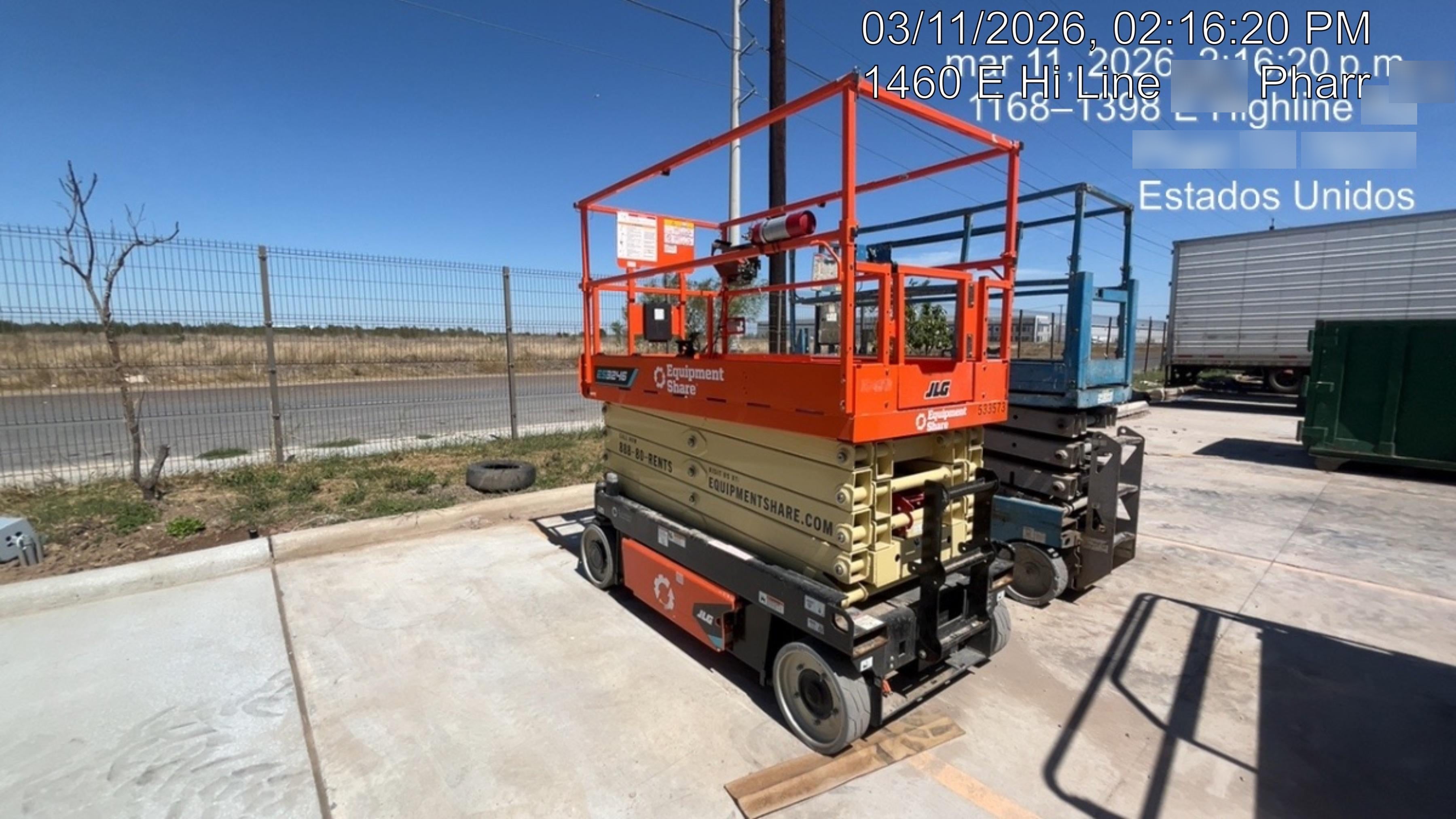 2025 JLG ES3246